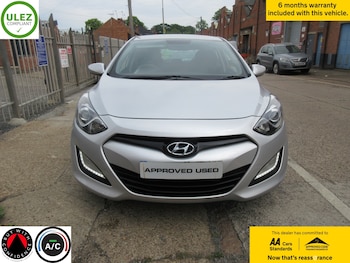 Used Hyundai i30 2013 for sale - 78736879: Photo