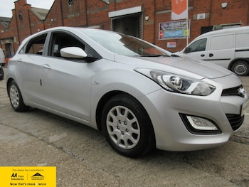 Used Hyundai i30 2013 for sale - 78736879: Photo