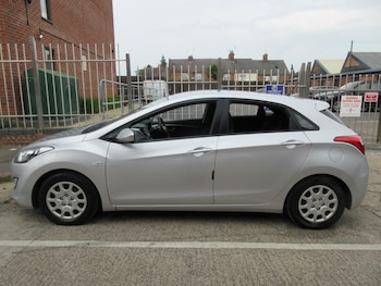 Used Hyundai i30 2013 for sale - 78736879: Photo