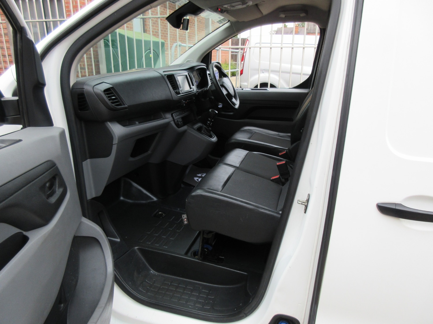 Used Peugeot Expert 2019 for sale - 76264465: Photo 8