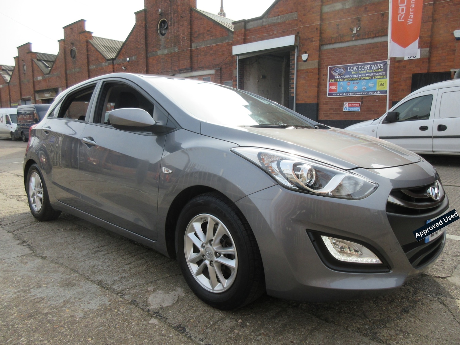 Used Hyundai i30 2014 for sale - 77968074: Photo 2