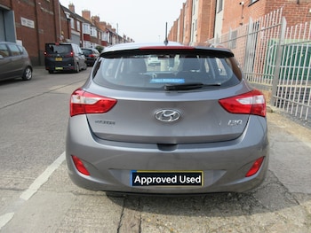 Used Hyundai i30 2014 for sale - 77968074: Photo