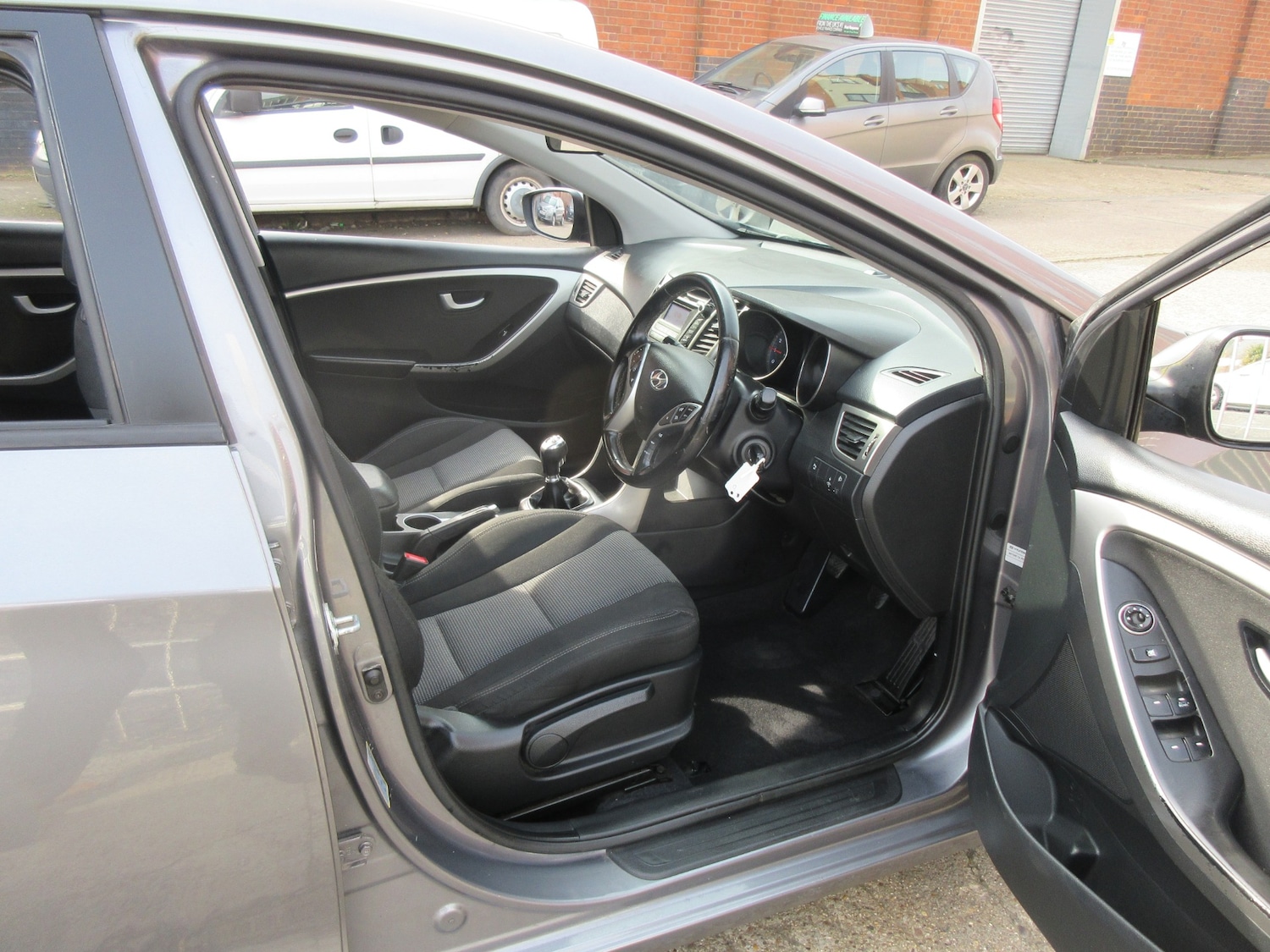 Used Hyundai i30 2014 for sale - 77968074: Photo 9