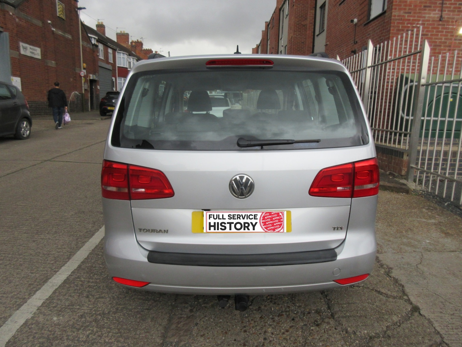 Used Volkswagen Touran 2011 for sale - 78180439: Photo 4