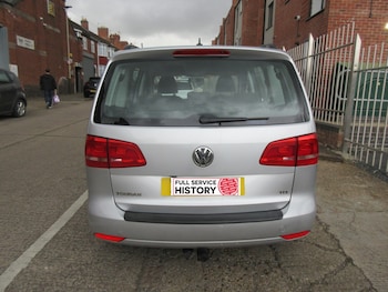 Used Volkswagen Touran 2011 for sale - 78180439: Photo