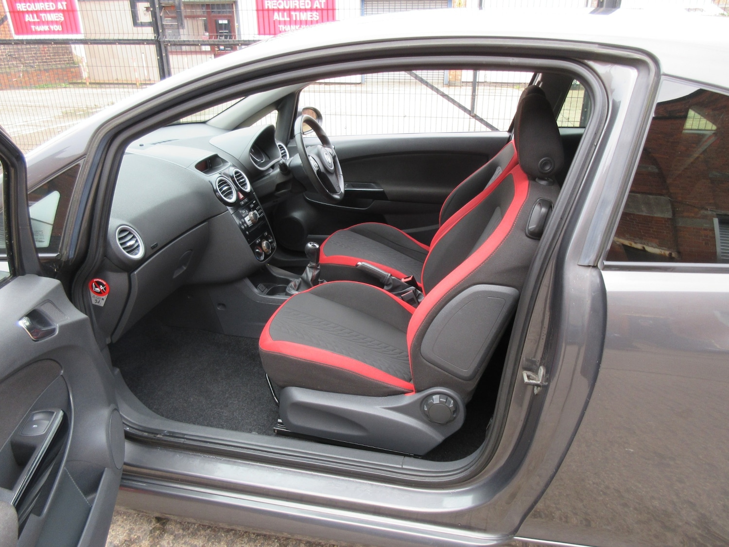 Used Vauxhall Corsa 2012 for sale - 76505578: Photo 6