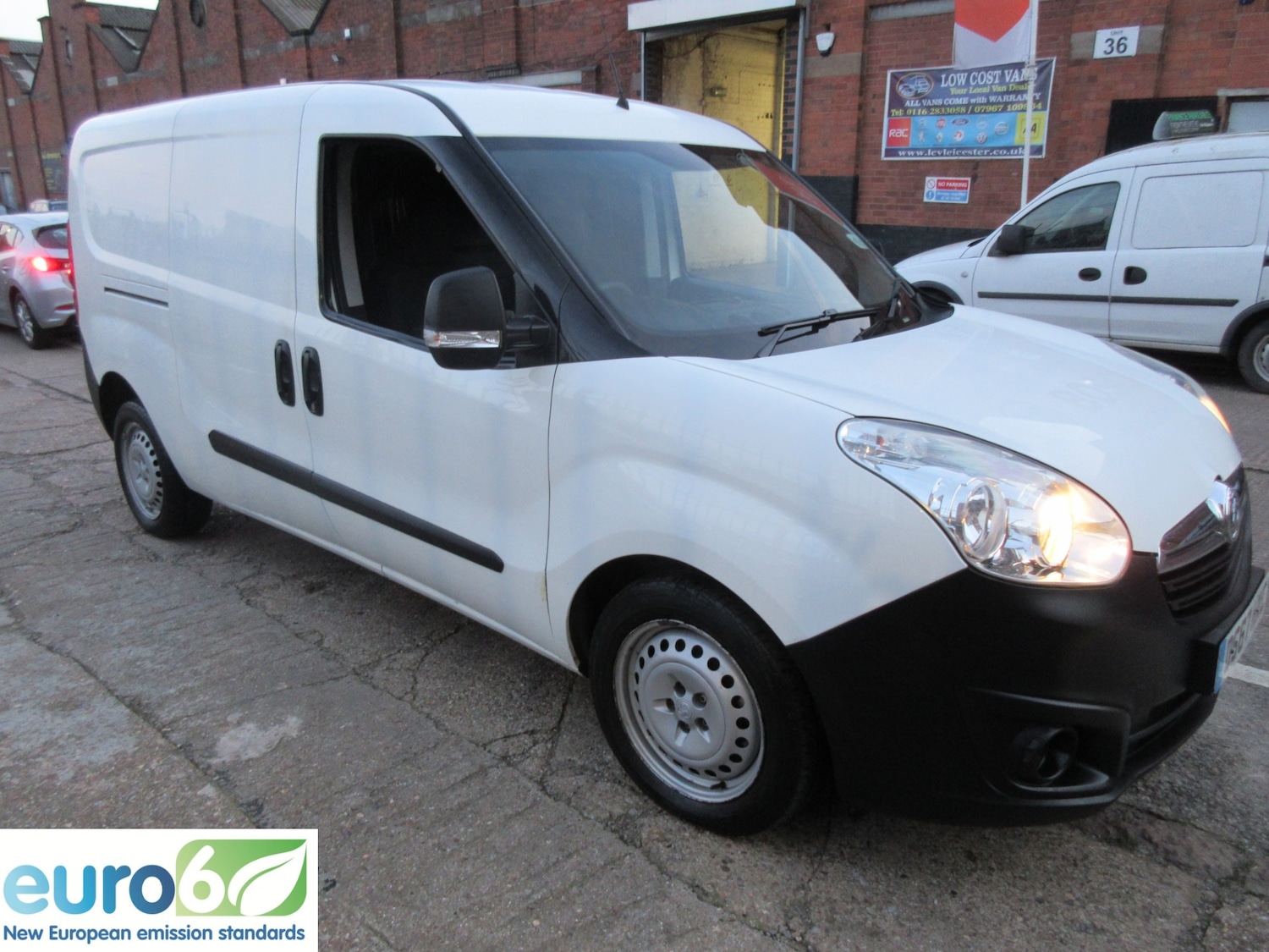 Used Vauxhall Combo 2018 for sale - 77676424: Photo 2
