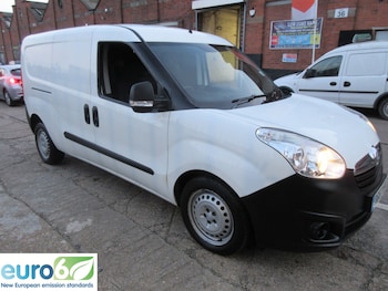 Used Vauxhall Combo 2018 for sale - 77676424: Photo