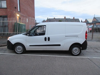 Used Vauxhall Combo 2018 for sale - 77676424: Photo