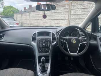 Used Vauxhall Astra 2013 for sale - 74692350: Photo