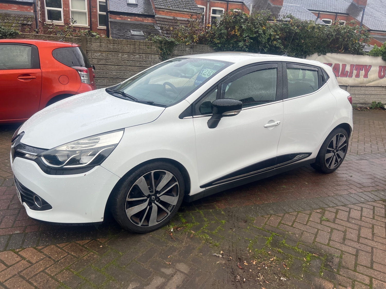 Used Renault Clio 2014 for sale - 75736279: Photo 9