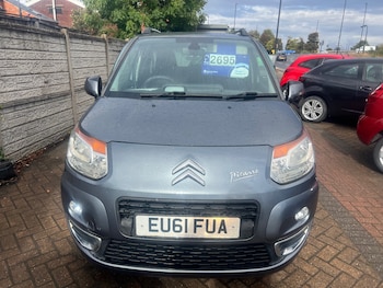 2011 (61) - 1.6 HDi 8V Exclusive 5dr