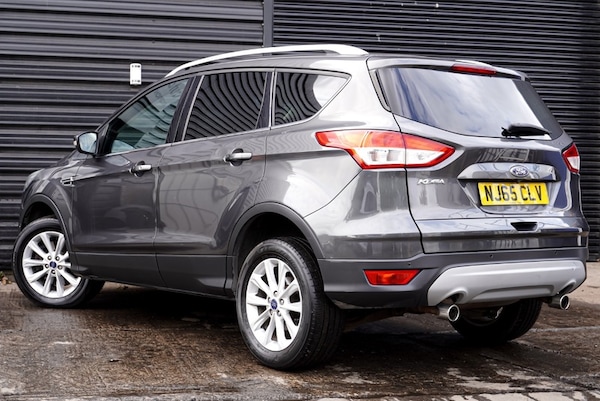 Used Ford Kuga 2015 for sale - 75375990: Photo 2