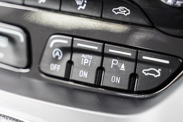 Used Ford Kuga 2015 for sale - 75375990: Photo 7