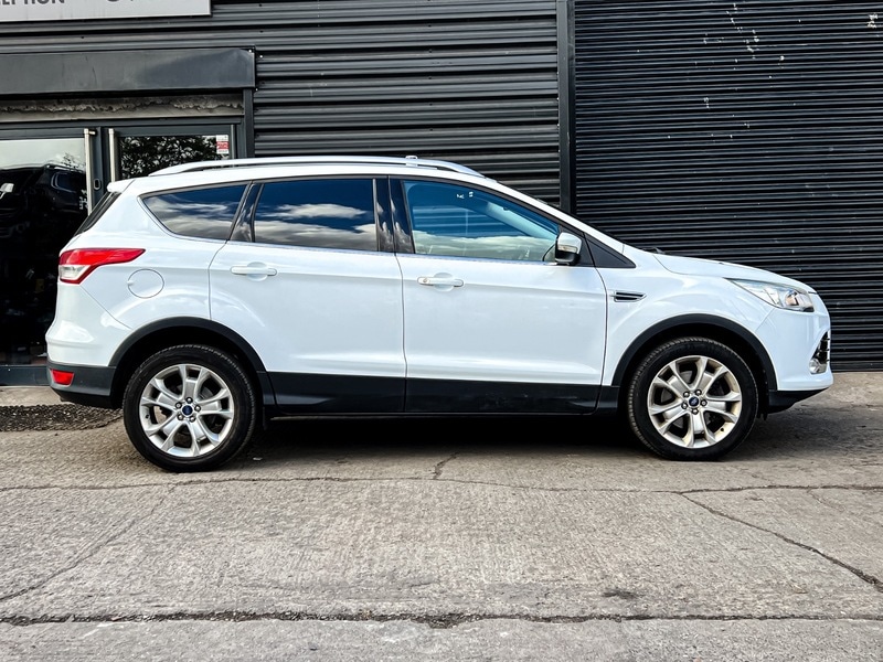 Used Ford Kuga 2015 for sale - 76106401: Photo 2