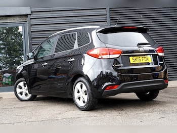 Used Kia Carens 2015 for sale - 75537701: Photo