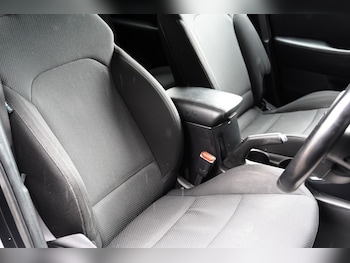 Used Kia Carens 2015 for sale - 75537701: Photo