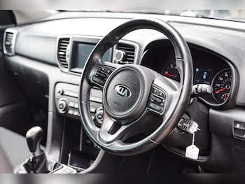 Used Kia Sportage 2016 for sale - 74986243: Photo