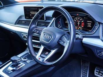 Used Audi Q5 2017 for sale - 74367831: Photo