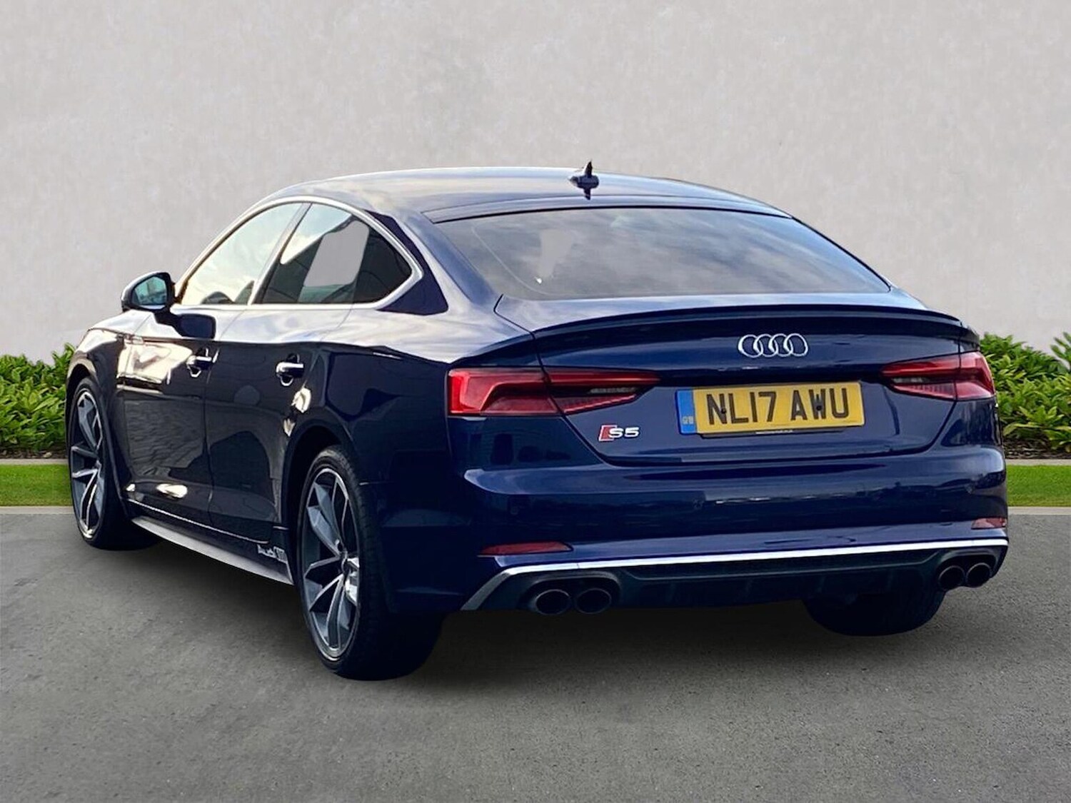 Used Audi A5 2017 for sale - 76982891: Photo 2