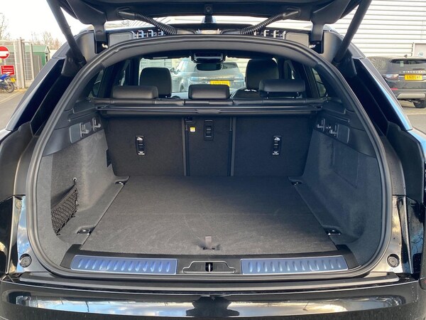 Used Land Rover Range Rover Velar 2025 for sale - 75999697: Photo 10