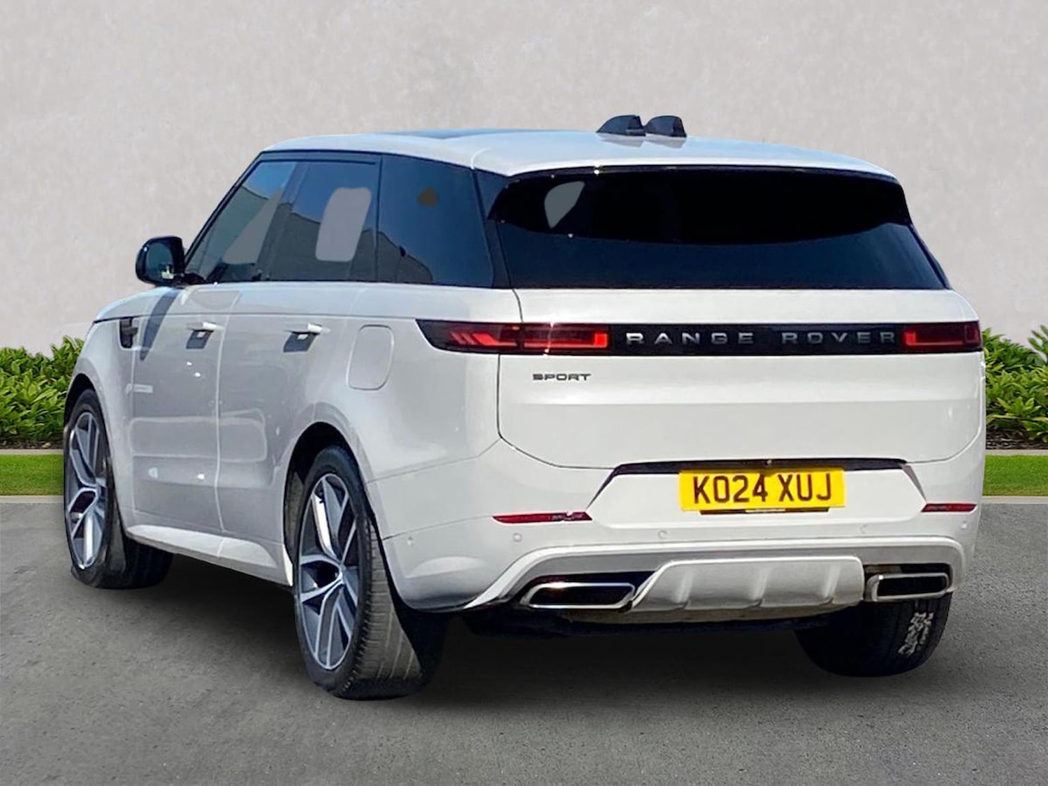 Used Land Rover Range Rover Sport 2024 for sale - 78193532: Photo 2