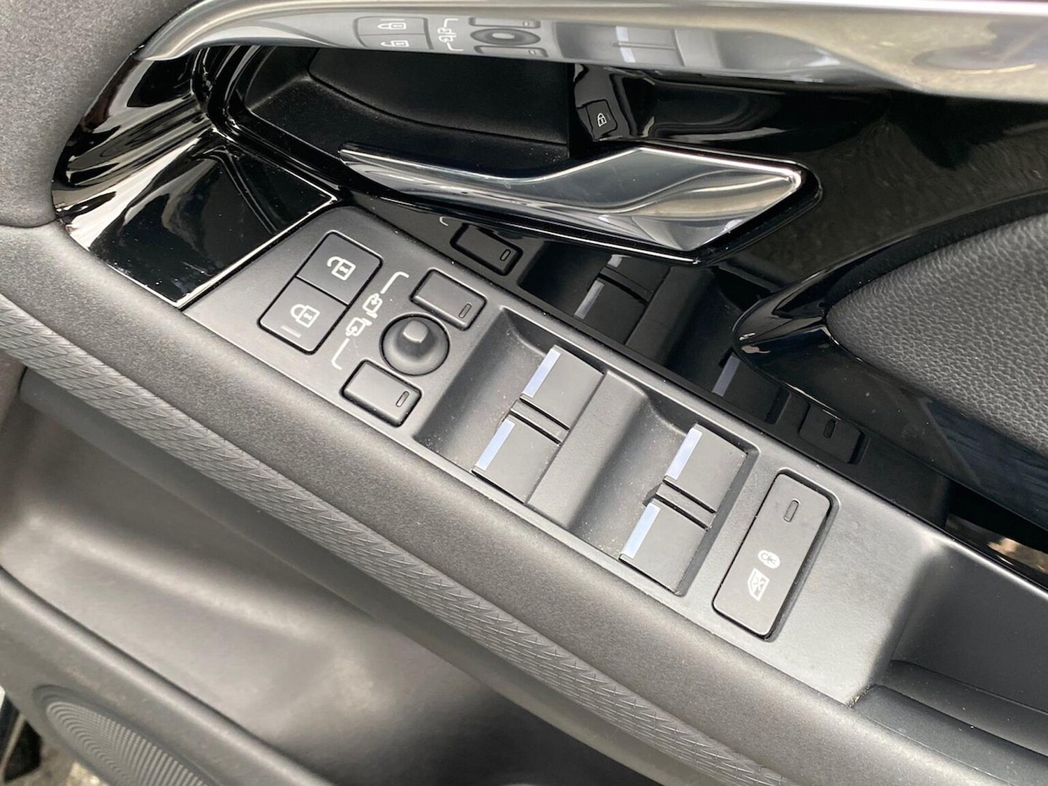 Used Land Rover Range Rover Evoque 2022 for sale - 76478193: Photo 24