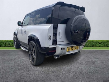 Used Land Rover Defender 2020 for sale - 78646674: Photo