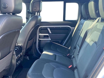 Used Land Rover Defender 2023 for sale - 78317158: Photo