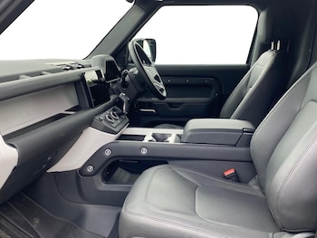 Used Land Rover Defender 2024 for sale - 75436429: Photo