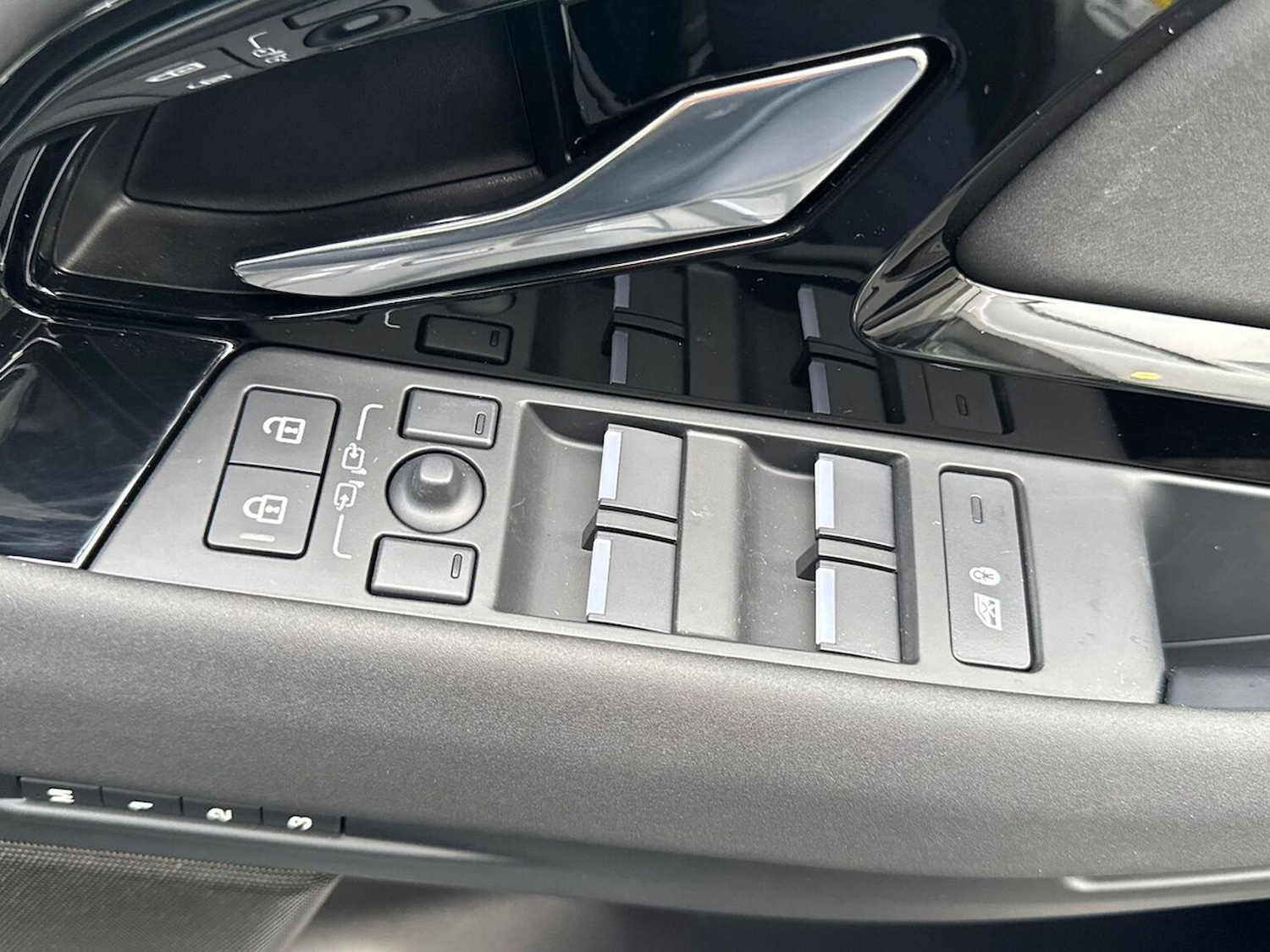 Used Land Rover Range Rover Evoque 2025 for sale - 77694434: Photo 30