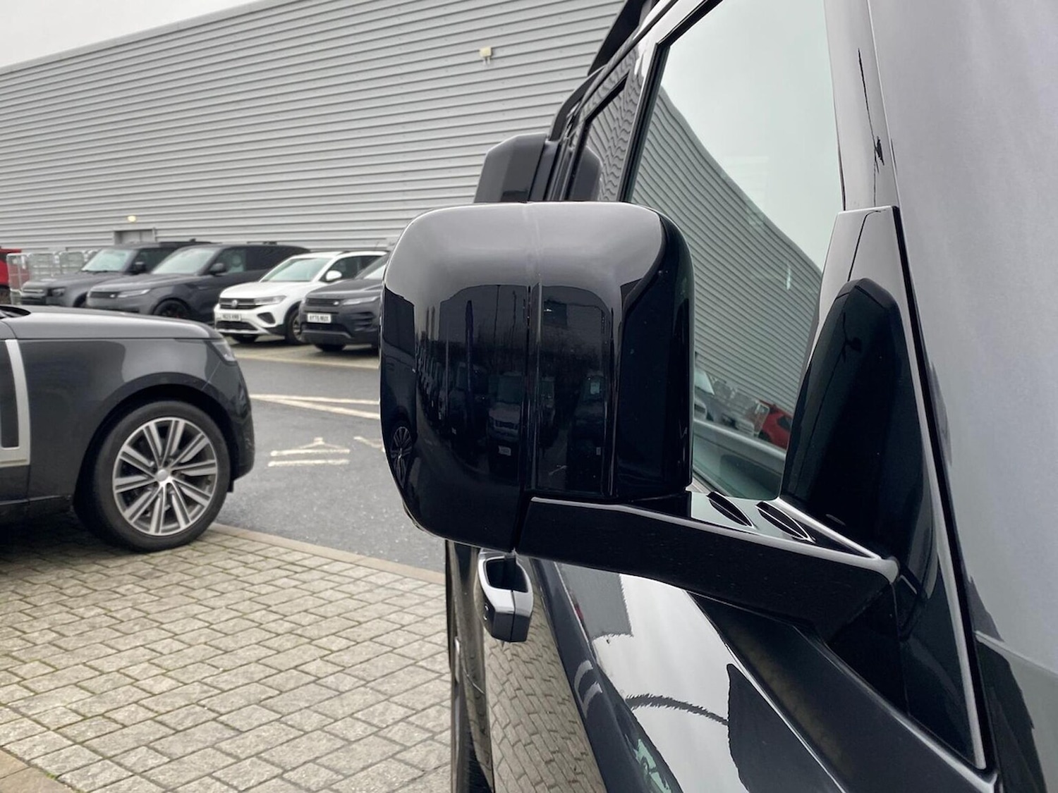 Used Land Rover Defender 2025 for sale - 77516485: Photo 29