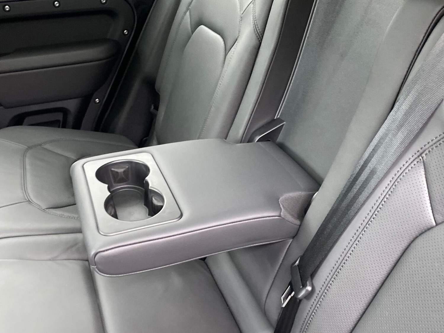 Used Land Rover Defender 2025 for sale - 77516485: Photo 42