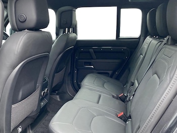 Used Land Rover Defender 2025 for sale - 77516485: Photo