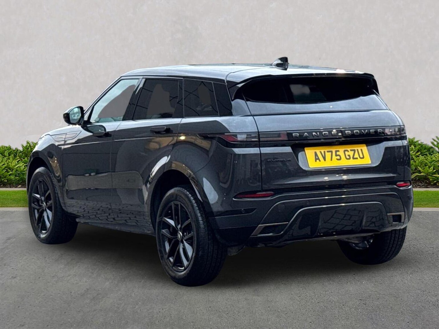 Used Land Rover Range Rover Evoque 2025 for sale - 77488071: Photo 2