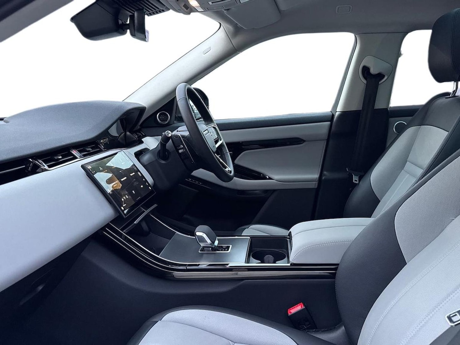 Used Land Rover Range Rover Evoque 2025 for sale - 77488071: Photo 3