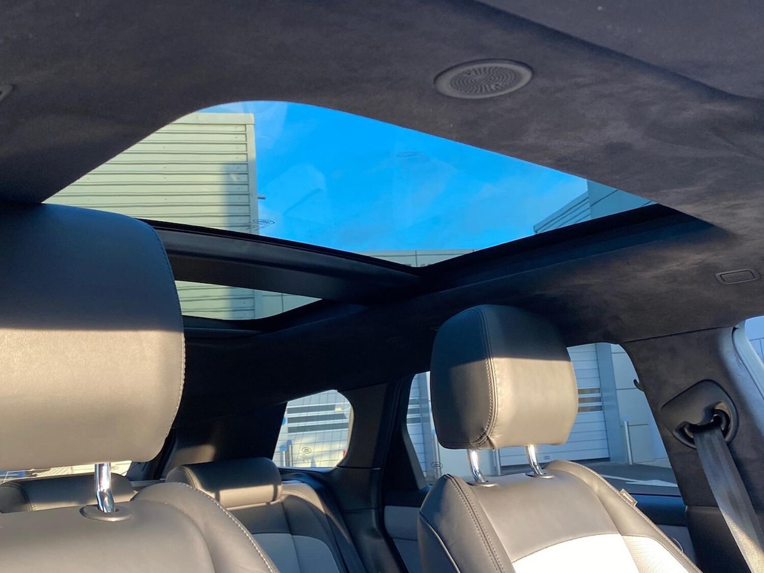 Used Land Rover Range Rover Evoque 2025 for sale - 77488036: Photo 21