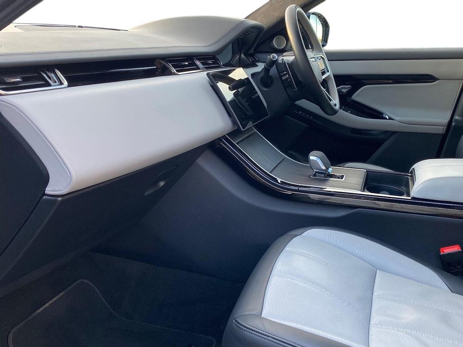 Used Land Rover Range Rover Evoque 2025 for sale - 77488036: Photo 3