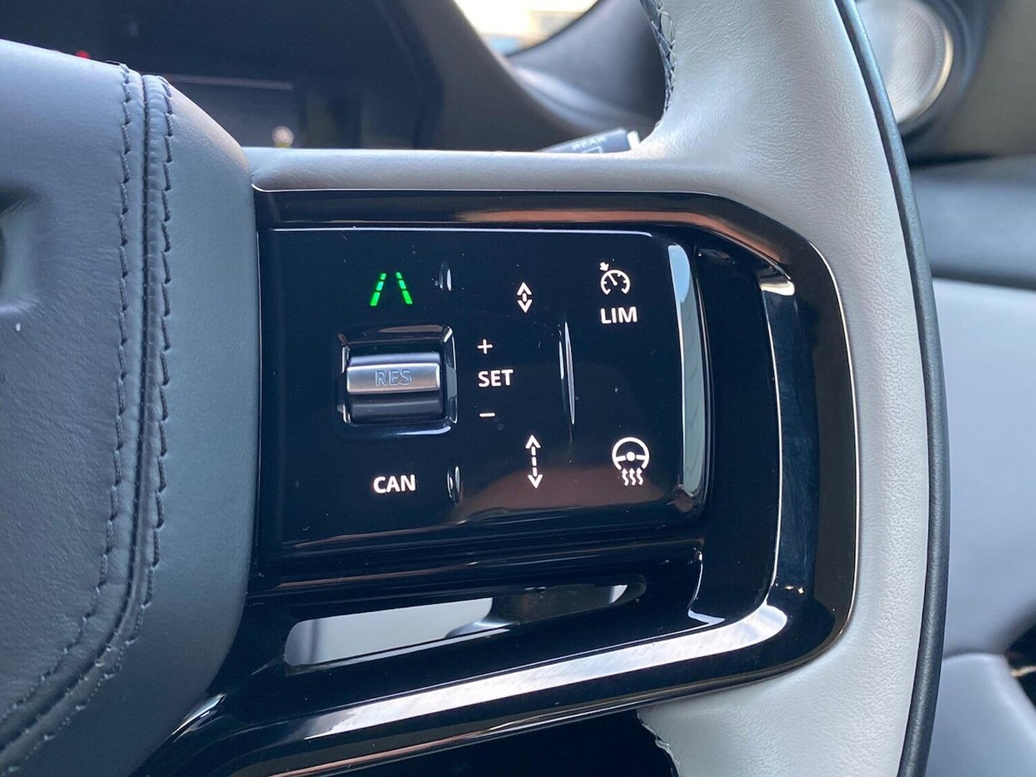 Used Land Rover Range Rover Evoque 2025 for sale - 77488036: Photo 36