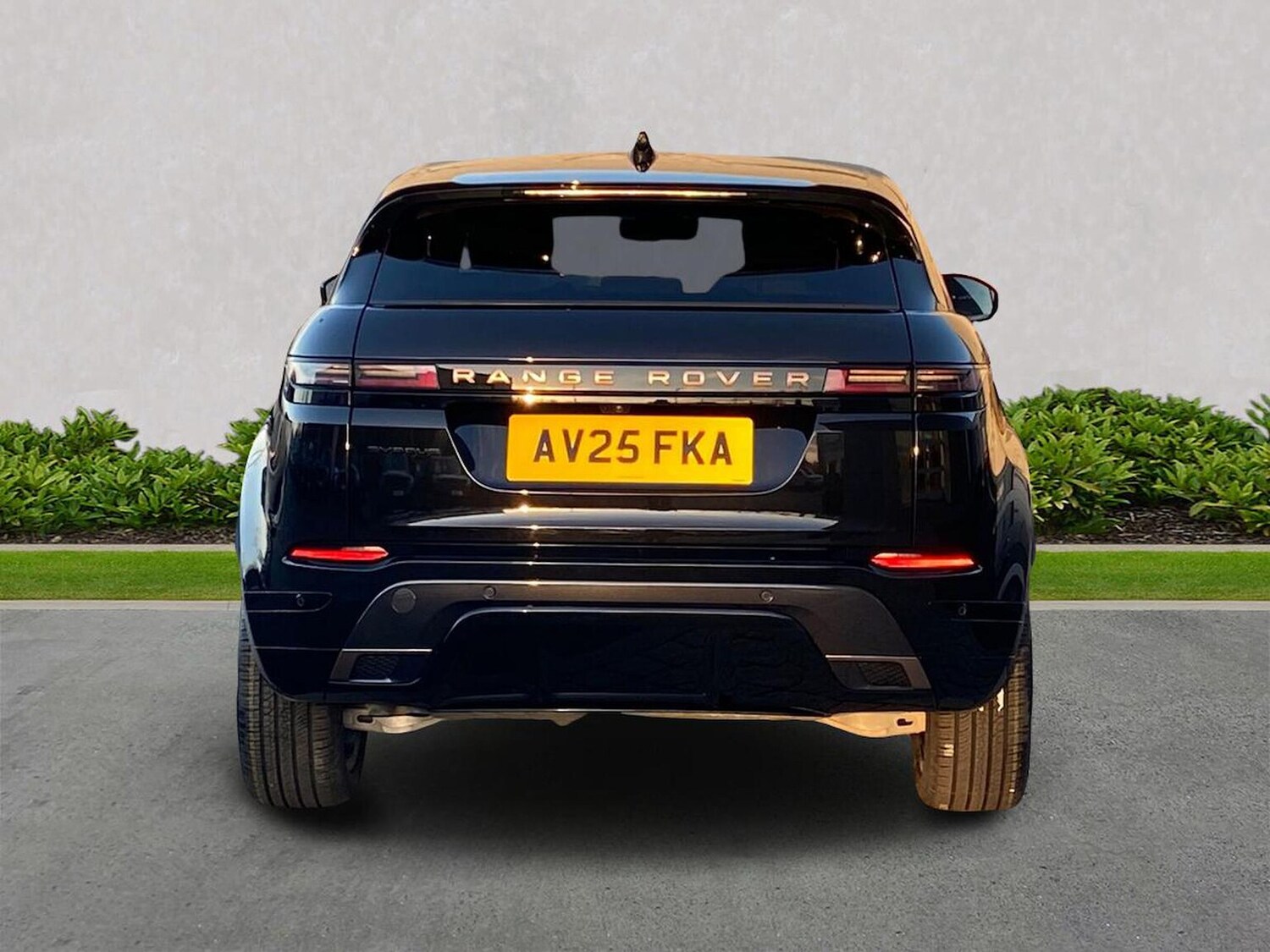 Used Land Rover Range Rover Evoque 2025 for sale - 77488036: Photo 6