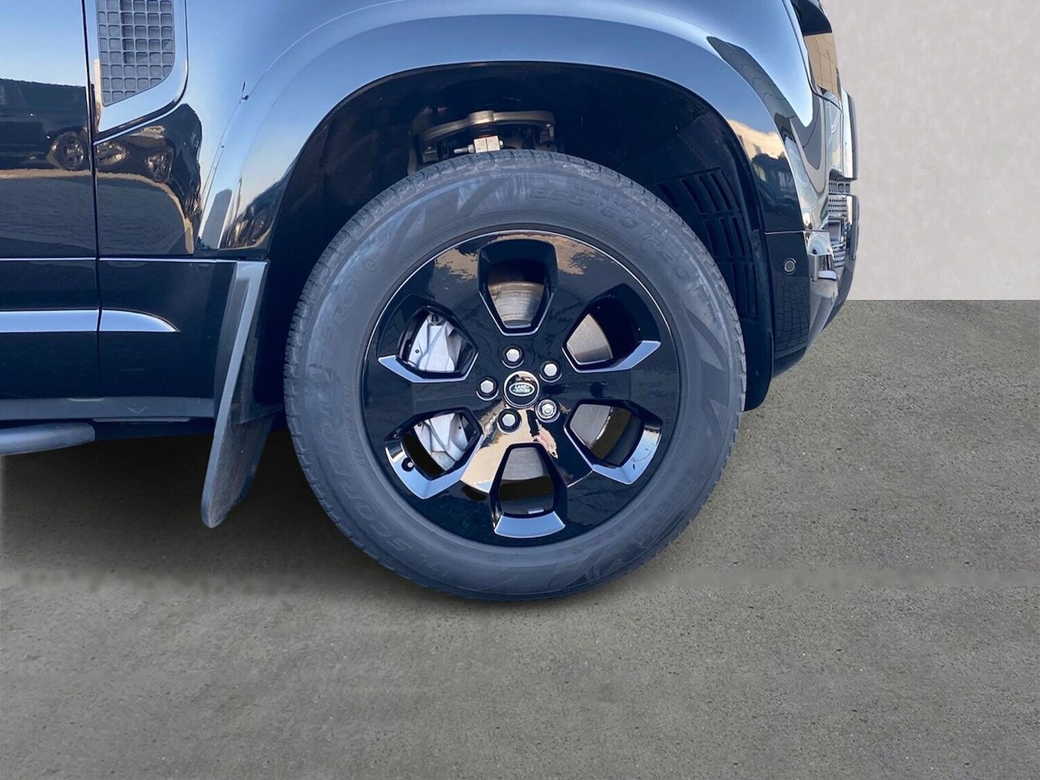 Used Land Rover Defender 2024 for sale - 78193425: Photo 10