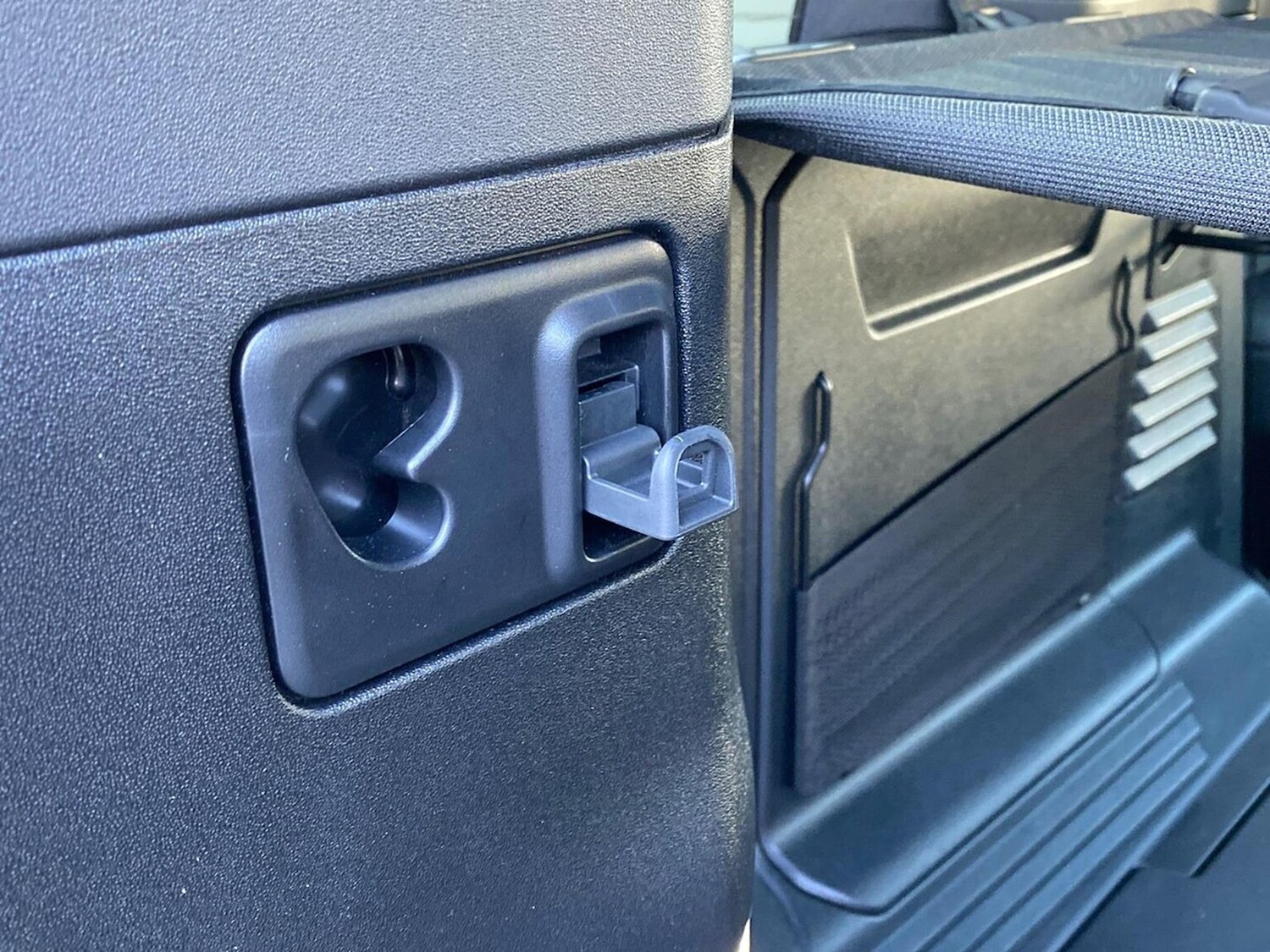 Used Land Rover Defender 2024 for sale - 78193425: Photo 29