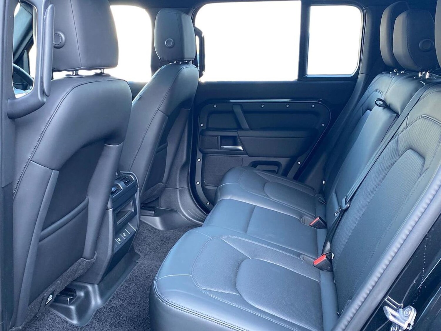 Used Land Rover Defender 2024 for sale - 78193425: Photo 6