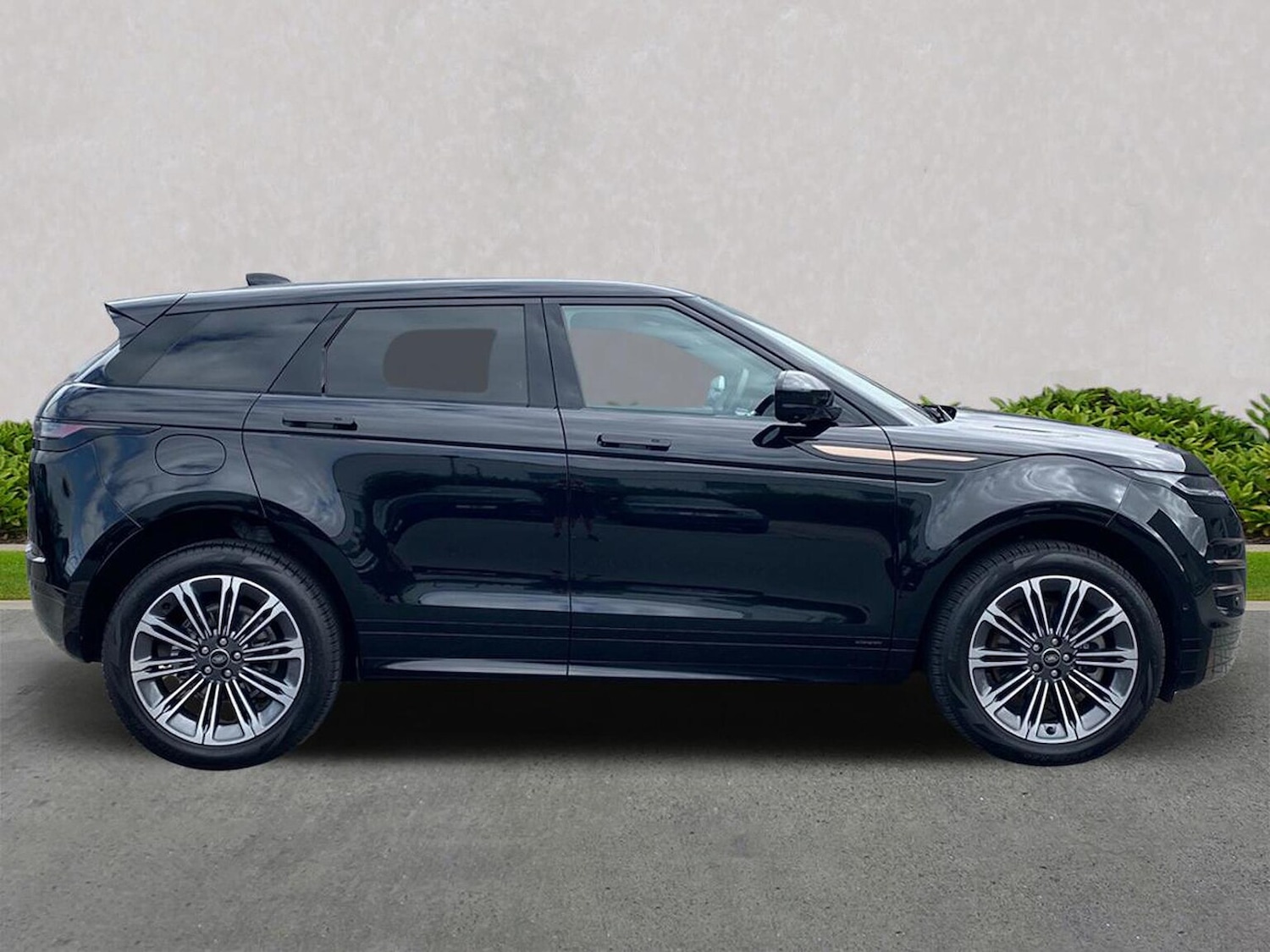 Used Land Rover Range Rover Evoque 2025 for sale - 76331074: Photo 5