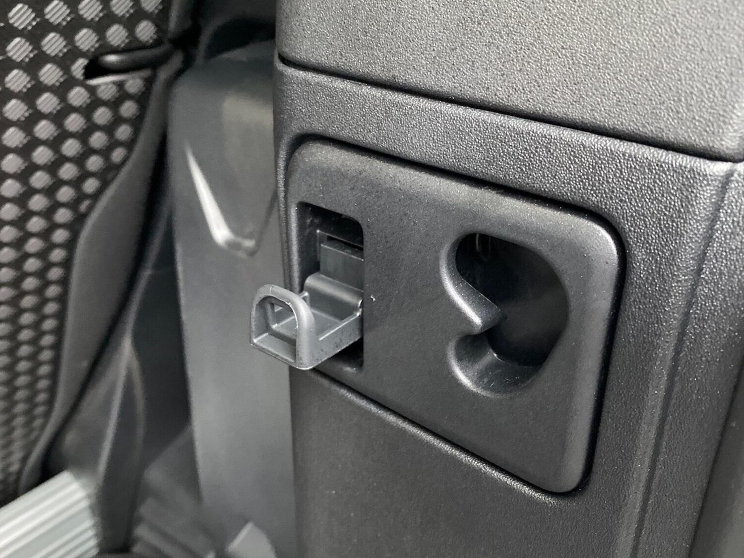 Used Land Rover Defender 2024 for sale - 77488003: Photo 27