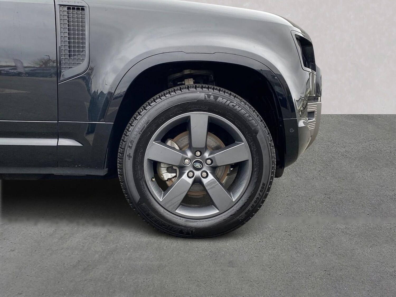 Used Land Rover Defender 2024 for sale - 77488003: Photo 8