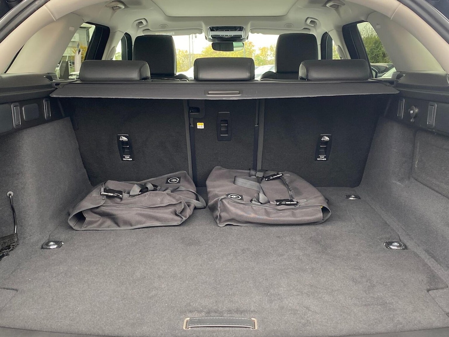 Used Land Rover Range Rover Velar 2024 for sale - 76450598: Photo 10