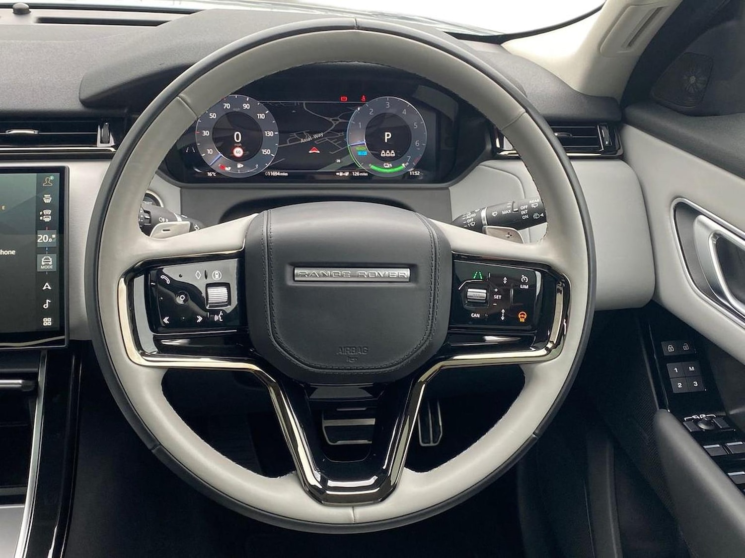 Used Land Rover Range Rover Velar 2024 for sale - 76450598: Photo 15