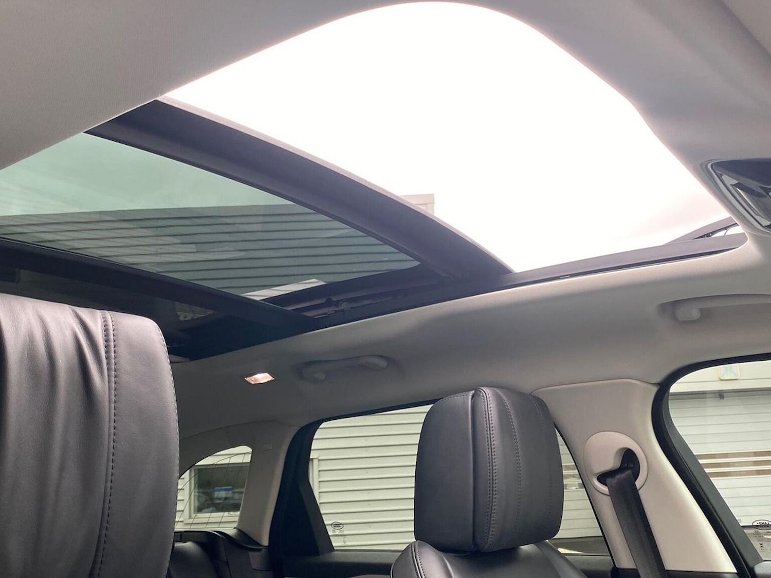 Used Land Rover Range Rover Velar 2024 for sale - 76450598: Photo 34