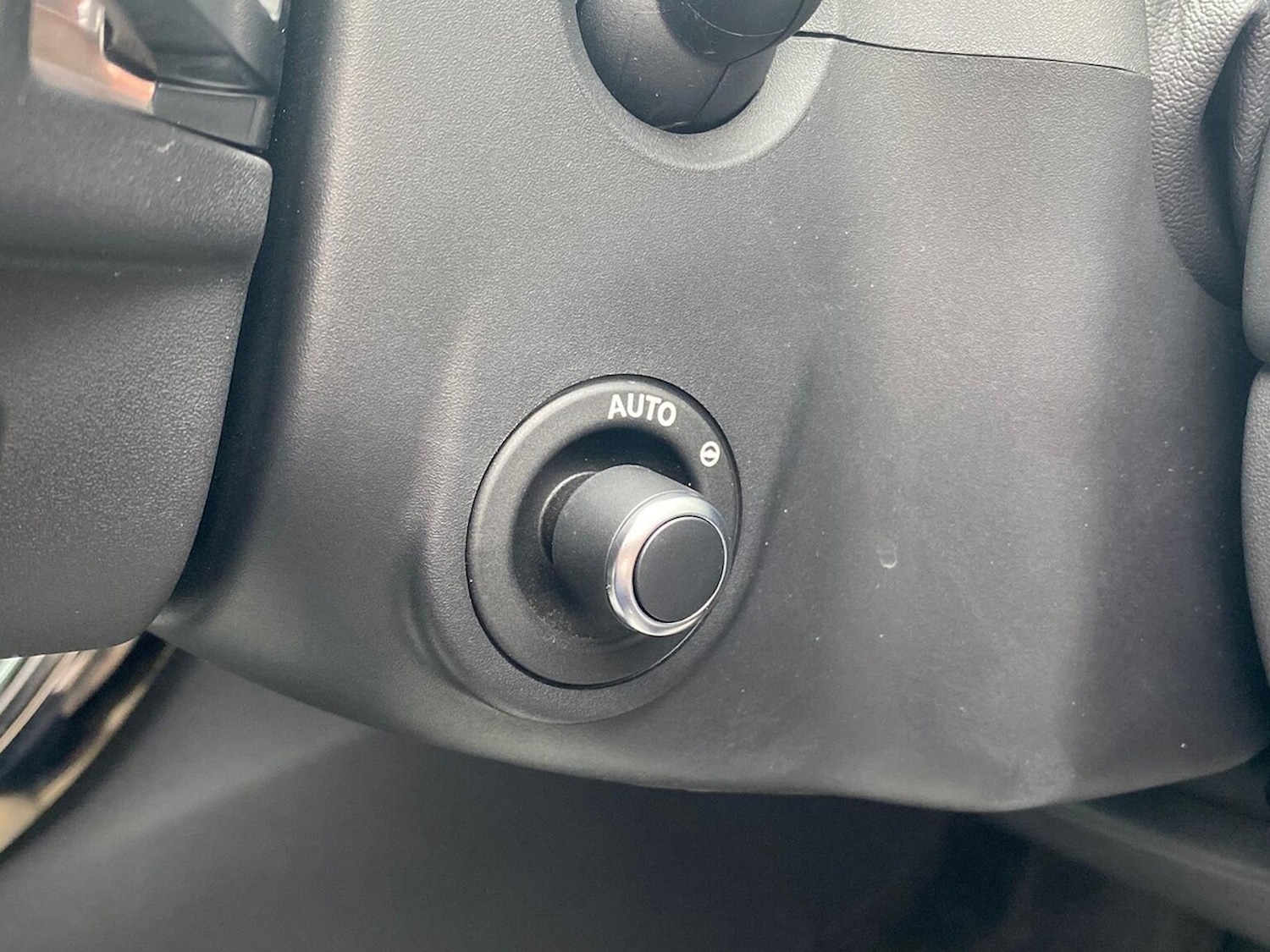 Used Land Rover Range Rover Velar 2024 for sale - 76450598: Photo 37